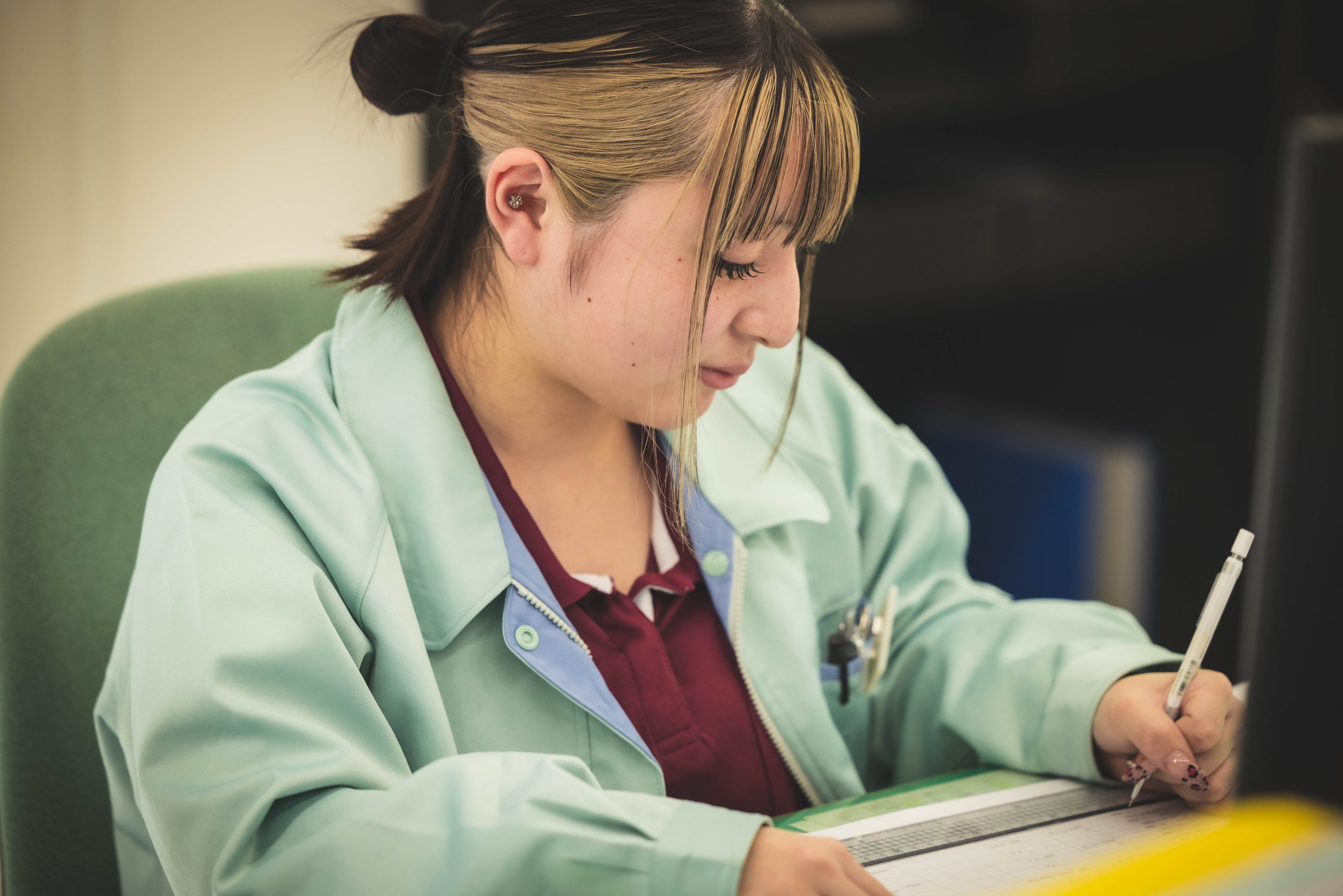 「わからない」を、信頼に変える。わずかな妥協も許さない、プロのスピードと精度